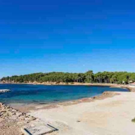 Charmant Studio A Saint Mandrier Sur Mer Appartement Buitenkant foto