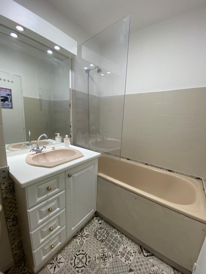 Charmant Studio A Saint Mandrier Sur Mer Appartement Buitenkant foto