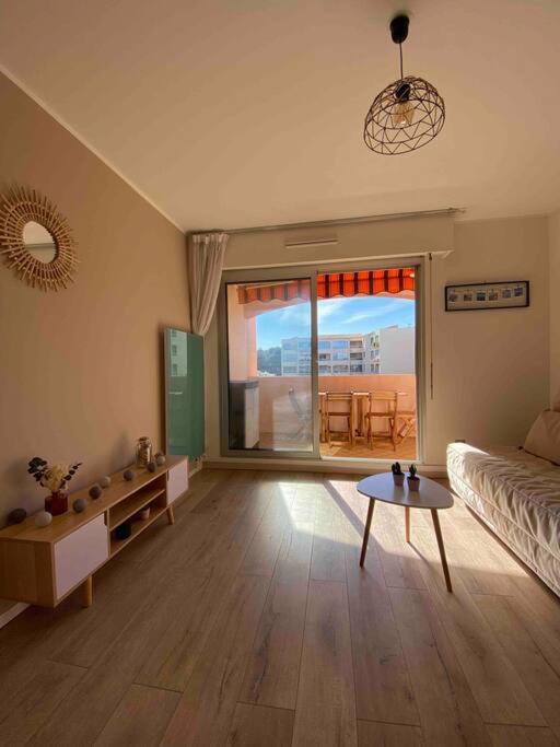 Charmant Studio A Saint Mandrier Sur Mer Appartement Buitenkant foto